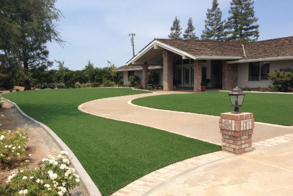 7 Flexible Designs Options For Your Backyard With Artificial Grass San Diego