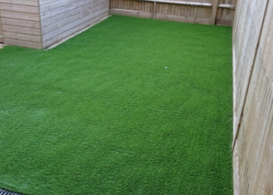 How To Use Artificial Grass For Your Backyard In San Diego?